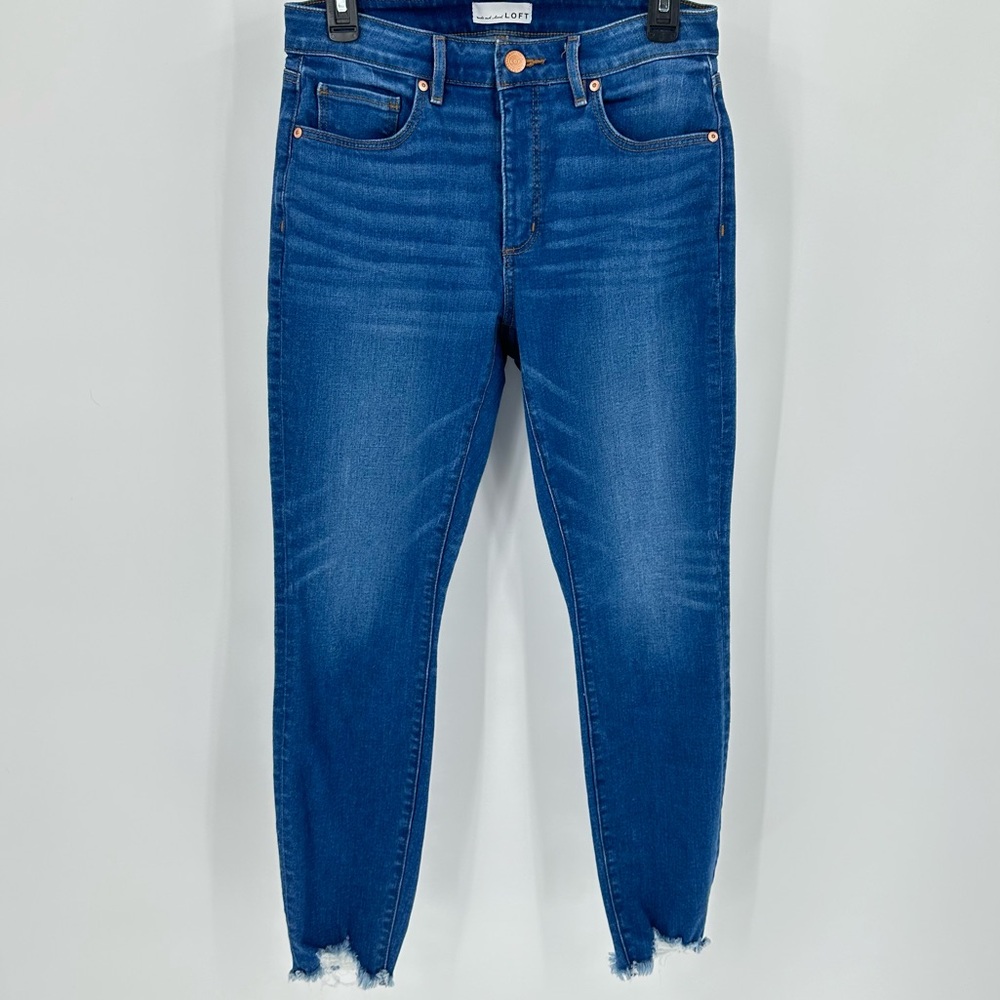 Crop Jeans Loft Womens Size 28/6 Curvy Skinny Ankle Distressed Hem Mediu…